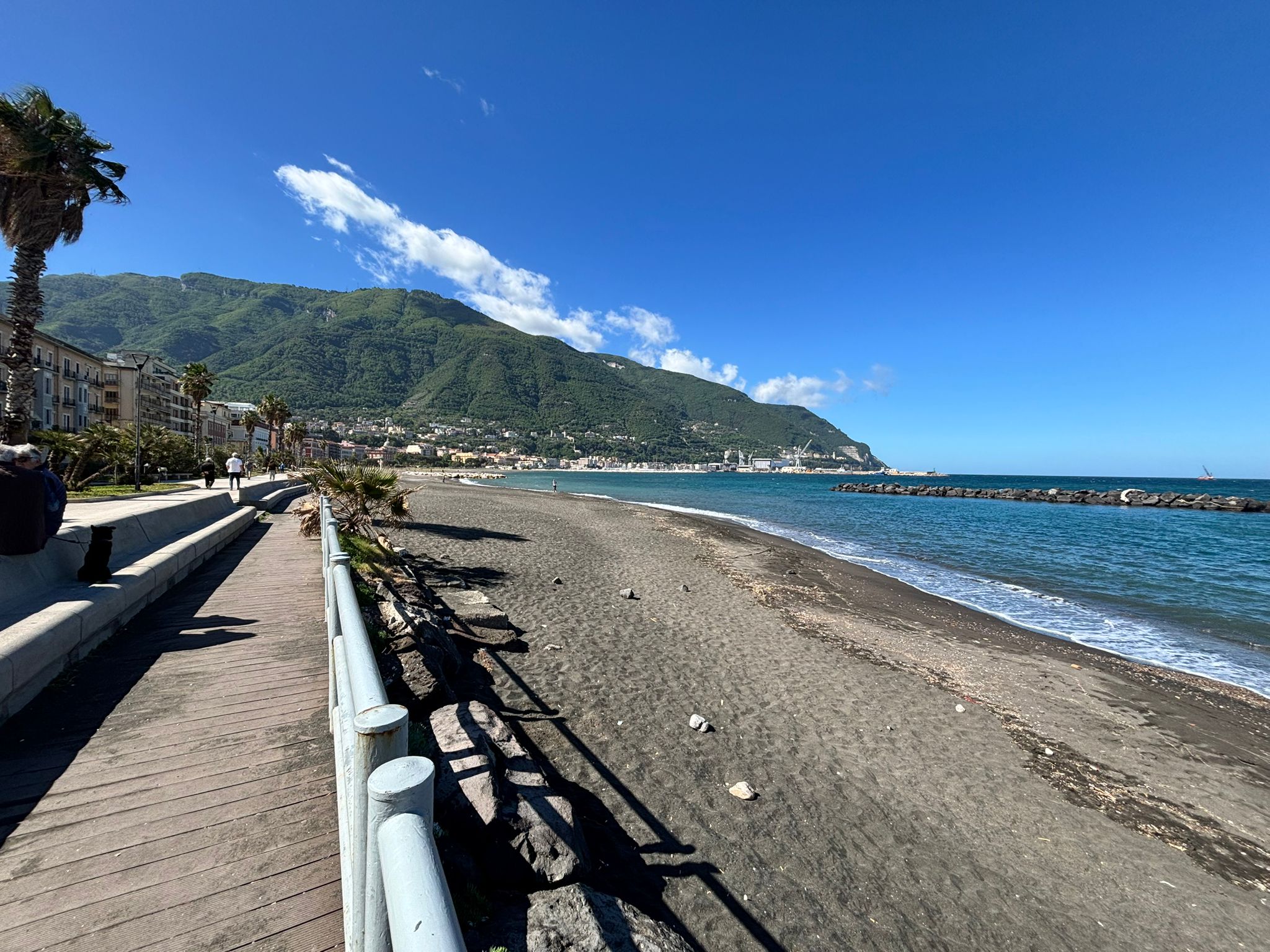 Vista esterna e atmosfera estiva